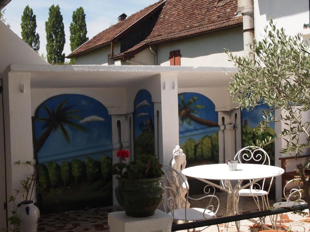 Salies-de-Béarn Hotel Au Petit Bearn מראה חיצוני תמונה